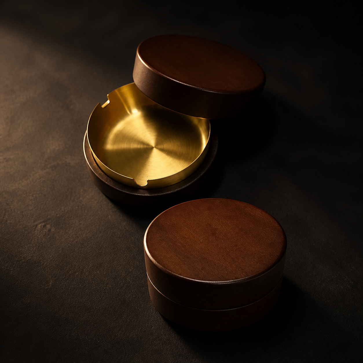 The Overseer — Cigar Ashtray & Stand Set